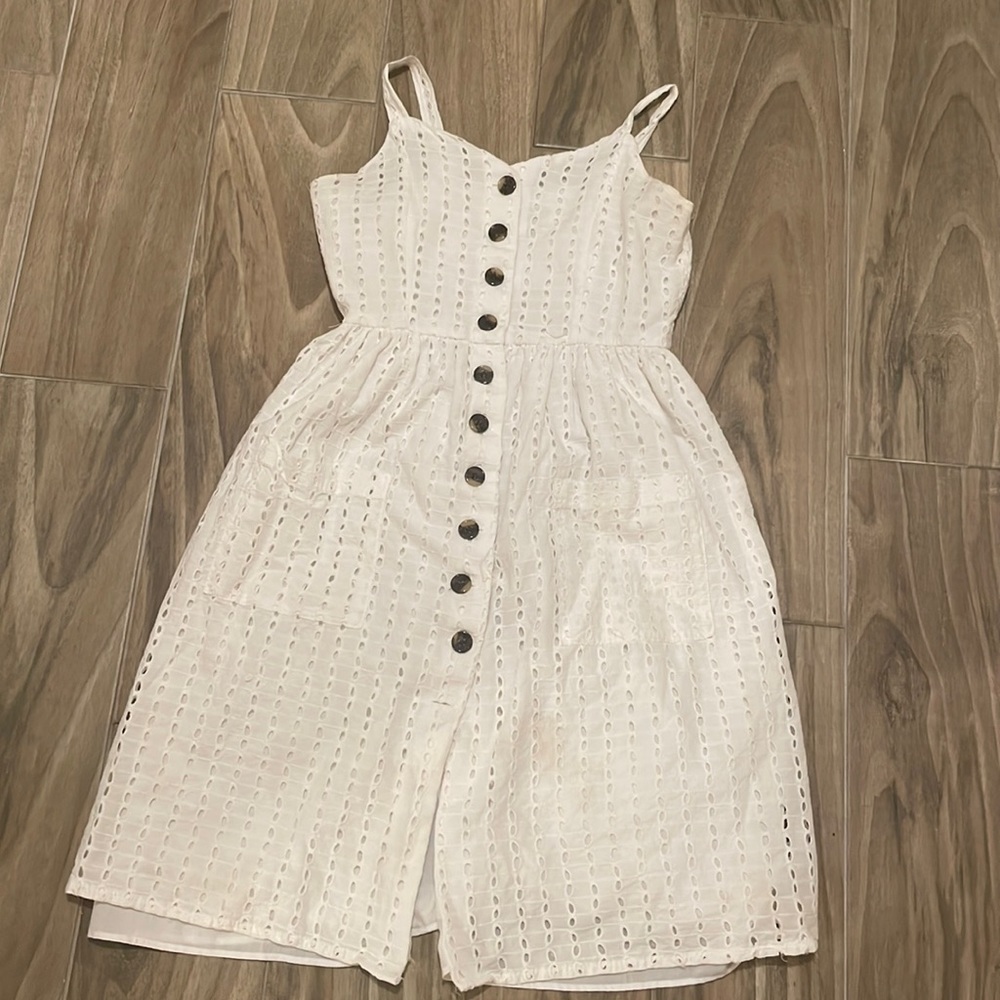 Pretty white dress